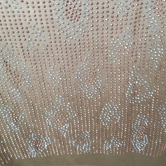 Top - Picture 3 of 4